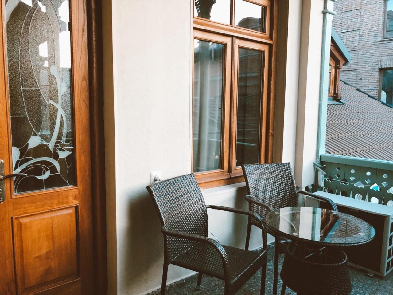 Aparthotel Heart Of Tbilisi Ngoại thất bức ảnh