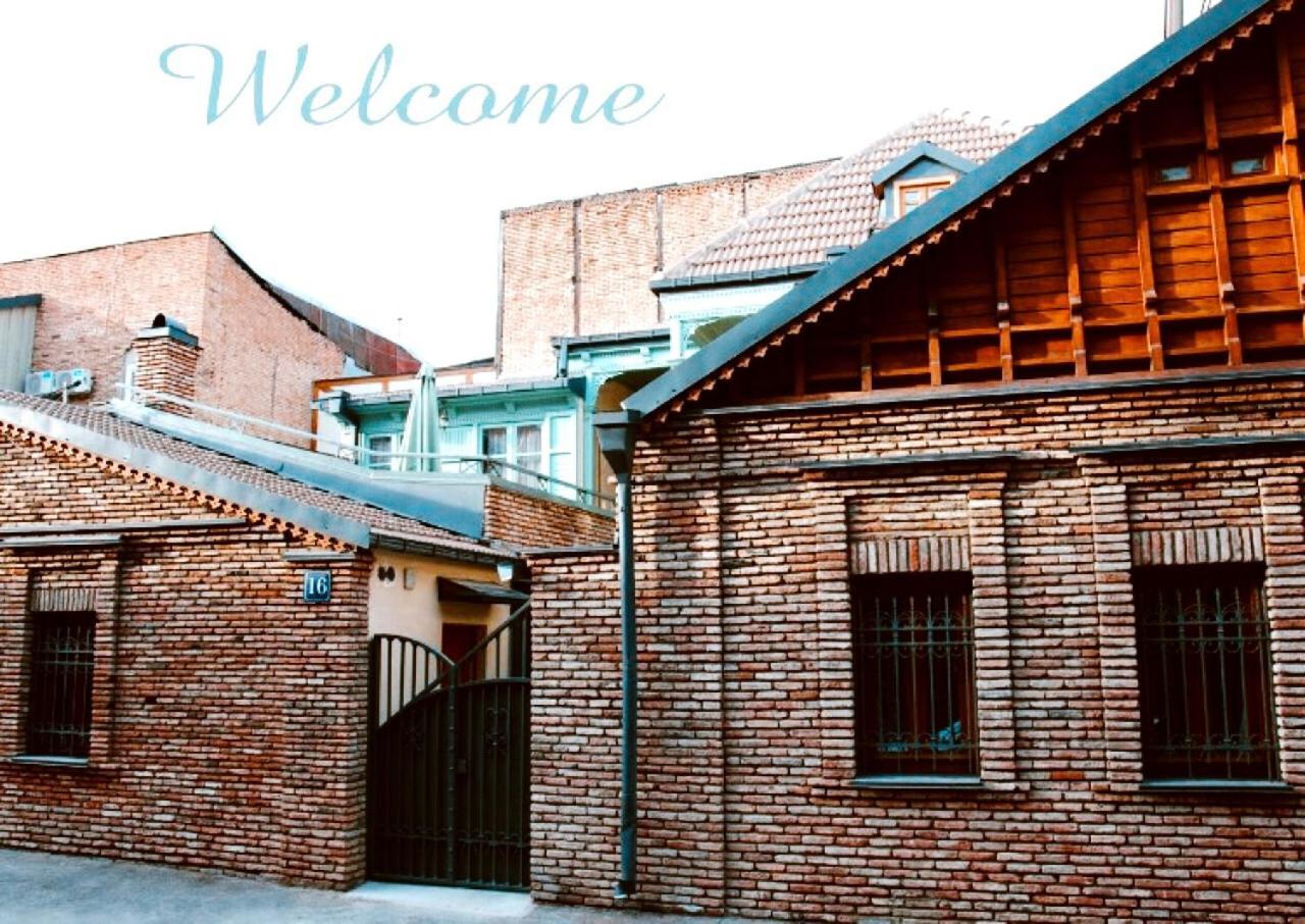 Aparthotel Heart Of Tbilisi Ngoại thất bức ảnh