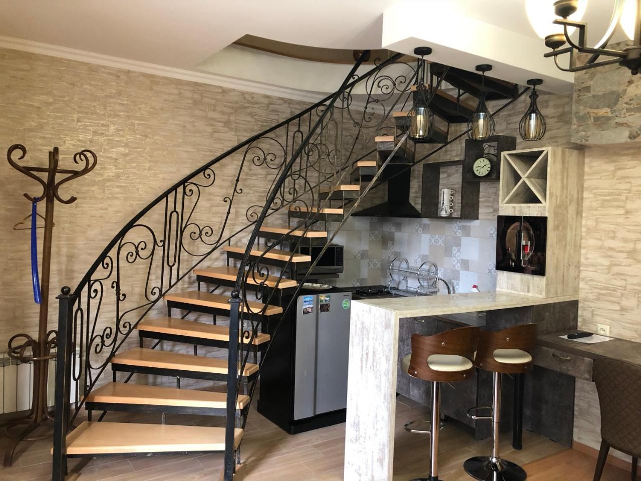 Aparthotel Heart Of Tbilisi Ngoại thất bức ảnh